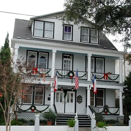 Lost Bayou Guesthouse B And B